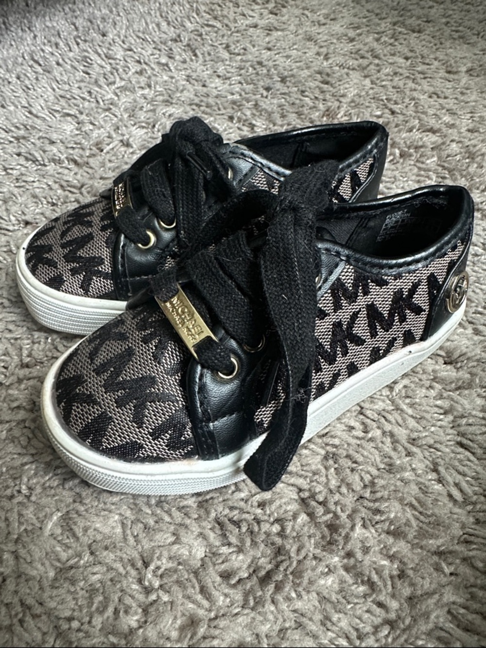 Michael Kors Girls' Black and Beige MK Logo Low-Top Sneakers